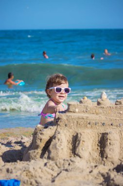 Su çocuk. Seçici odak. 