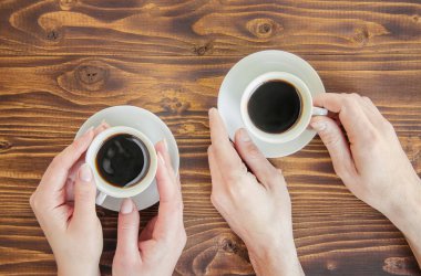 Bir fincan kahve. Seçici odak.  