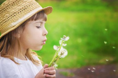 Hava, alerji, Bebek, buket, parlak, Araba, bakım, çocuk, çocuk, giyim, renkli, arka plan, çift, sevimli, karahindiba, güvercinler, sürüş, gözler, Aile, çiftlik, çiçek, Bahçe, kız, çim, el, mutluluk, şapka, kafa, sevinç, çocuk, küçük, l