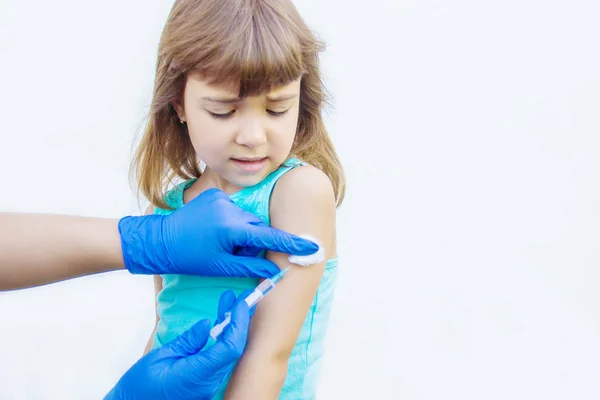 Impfungen Von Kindern Eine Spritze Selektiver Fokus — Stockfoto