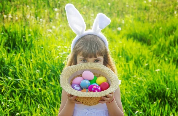 Dziecko Uszy Królika Wielkanoc Selektywny Fokus — Zdjęcie stockowe