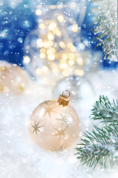Frohe Weihnachten und ein gutes neues Jahr, Feiertage Grußkarte Hintergrund. Selektiver Fokus. — Stockfoto