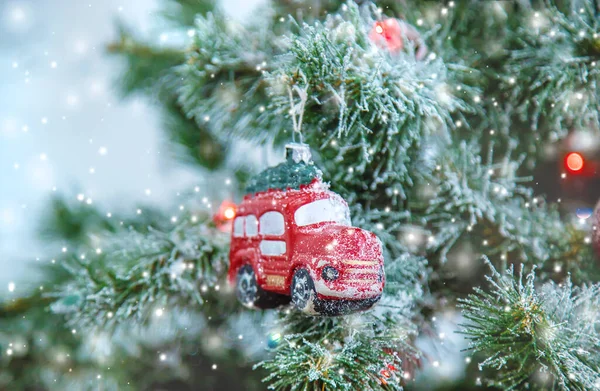 Christmas tree with decorations and gifts. Selective focus. — Stock Photo, Image