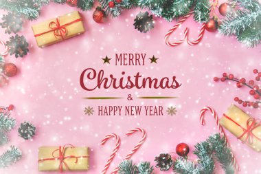 Noel arkaplanı ve dekor. Yeni yıl. Seçici odak.