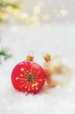 Dekorlu güzel bir Noel arkaplanı. Seçici odak.