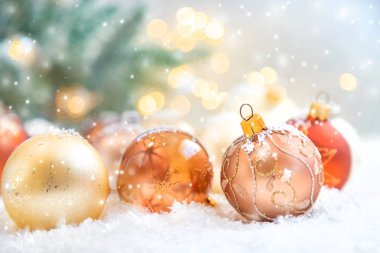 Dekorlu güzel bir Noel arkaplanı. Seçici odak.