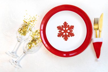 Noel masası. Tatil yemeği konsepti. Seçici odak.