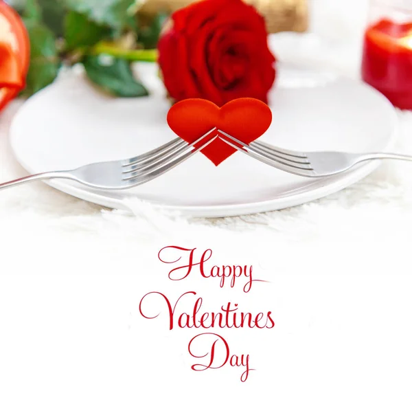 Día de San Valentín. Hermosa tarjeta de felicitación de fondo con una rosa. Enfoque selectivo . —  Fotos de Stock