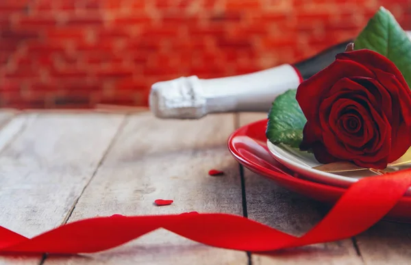 Día de San Valentín cena romántica felicitación. Enfoque selectivo . —  Fotos de Stock