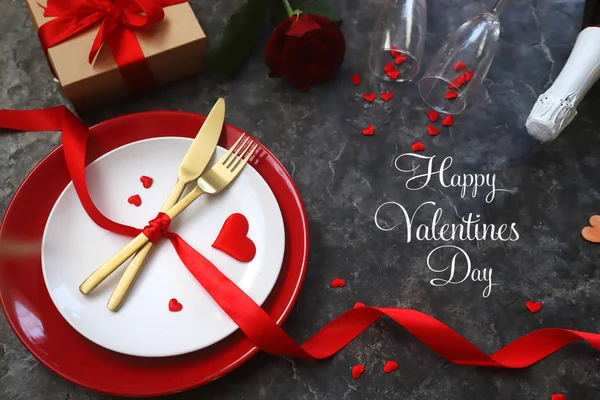Día de San Valentín cena romántica felicitación. Enfoque selectivo . —  Fotos de Stock