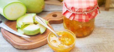 Kabak ların korunması. Kabak reçeli. Seçici odaklama.