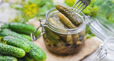 taze ev salatalık korunması. Seçici odak.