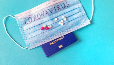 Coronavirus, ülkeler arası uçuş yasağı kavramı. Uluslararası pasaport. Seçici odaklanma. ilaç