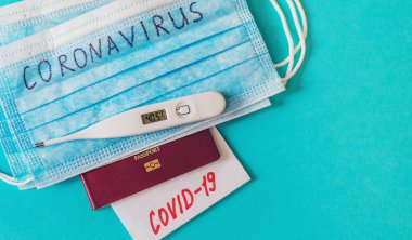 Coronavirus, ülkeler arası uçuş yasağı kavramı. Uluslararası pasaport. Seçici odaklanma. ilaç