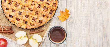 Elma ve tarçın ile Pasta. Seçici odak. Gıda.