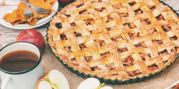 Tarta Con Manzanas Canela Enfoque Selectivo Comida — Foto de Stock