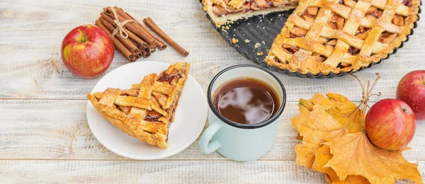 Pie Apples Cinnamon Selective Focus Food — Stock Photo, Image