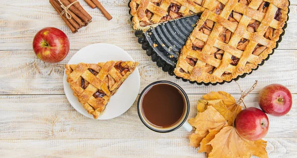 Pie Apples Cinnamon Selective Focus Food — Stock Photo, Image