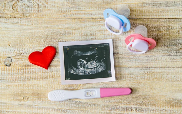 Imagen Ultrasonido Fotografía Accesorios Bebé Enfoque Selectivo Niño — Foto de Stock