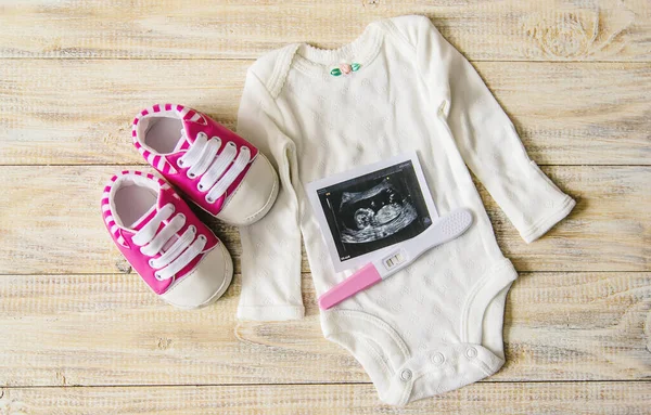 Imagen Ultrasonido Fotografía Accesorios Bebé Enfoque Selectivo Niño — Foto de Stock