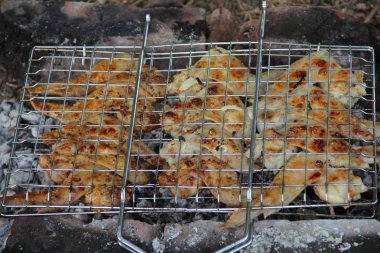 ev yapımı bir ızgara kanat ızgara