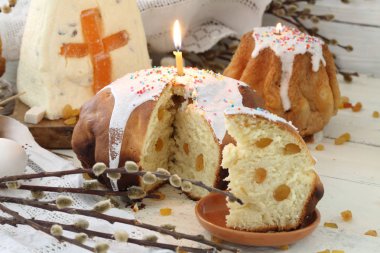 Tatil tablo Easter kek