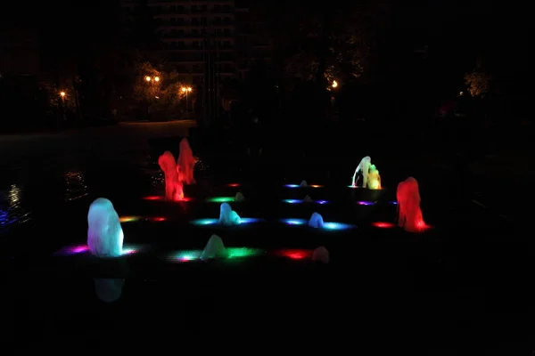 Night fountain on the resort Boulevard — Stock Photo, Image