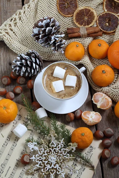 Kaffee Cappuccino Mit Marshmallow Und Mandarine Und Kaffee Mit Marshmallows — Stockfoto