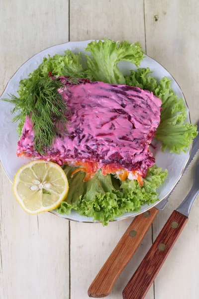 Salada Arenque Abaixo Casaco Peles Salada Com Arenque Sal Verduras — Fotografia de Stock