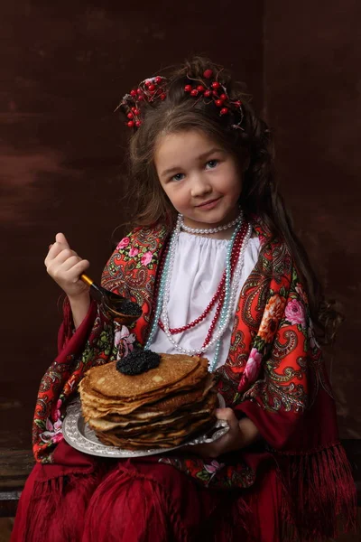 Girl Russian Outfit Keeps Pancakes Black Caviar — Stock Photo, Image