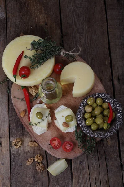 Cheese Pieces Fresh Bread Olives Nuts Tomatoes — Stock Photo, Image