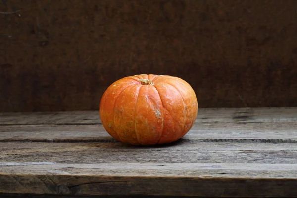 Zucca Arancione Tavolo Legno — Foto Stock