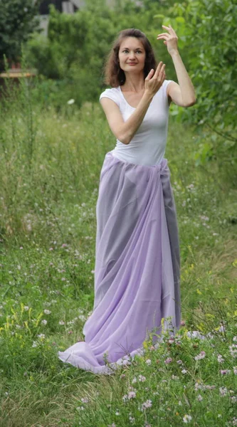 Menina Parque Vestido Chiffon — Fotografia de Stock