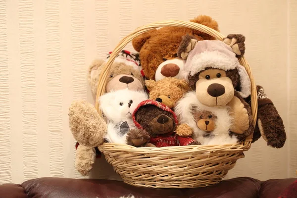 Lots Teddy Bears Wicker Basket — Stock Photo, Image