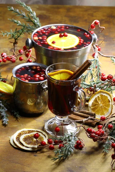 Mulled Wine Orange Spices Wooden Table — Stock Photo, Image
