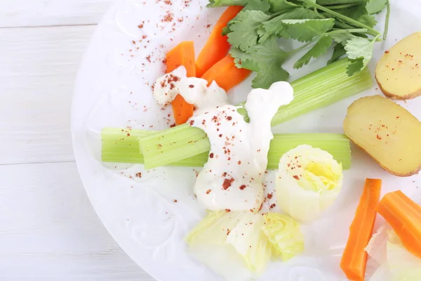 Almoço Dieta Legumes Cozidos Com Molho Branco — Fotografia de Stock