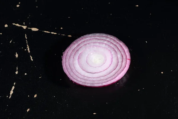 Cebolla Sobre Fondo Negro Anillos Cebolla — Foto de Stock