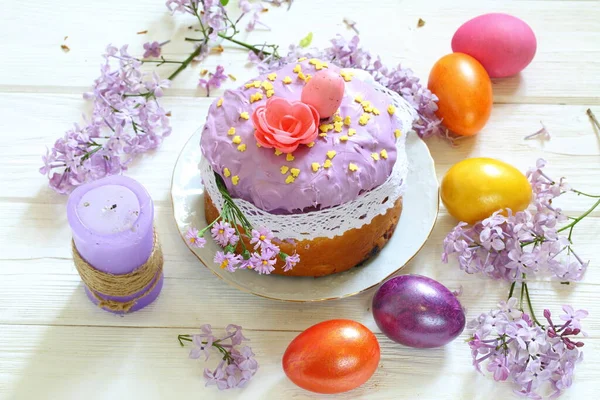 Bodegón Con Pasteles Pascua Lilas — Foto de Stock