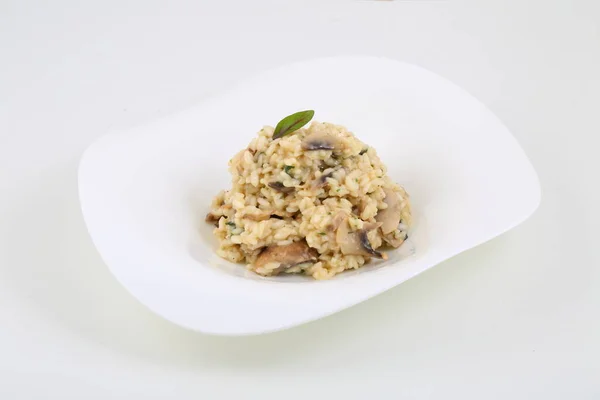 Risotto Aux Champignons Sur Fond Blanc — Photo