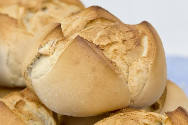 yuvarlak ekmek ekmek