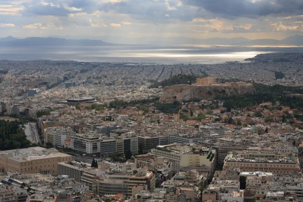 Luftaufnahme der Akropolis vom Berg Lycabettus in Athen. — Stockfoto