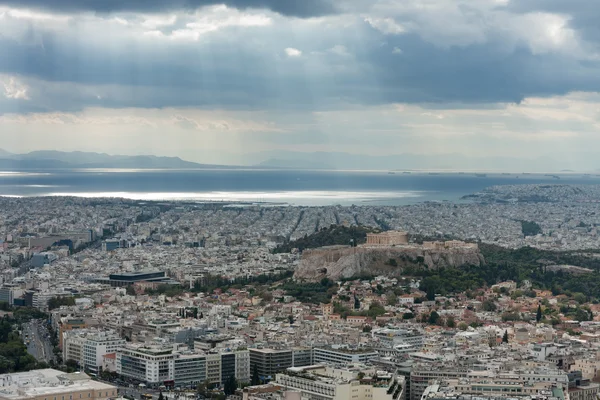 Luftaufnahme der Akropolis vom Berg Lycabettus in Athen. — Stockfoto