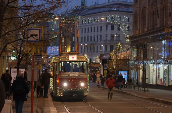 Tranvía de Navidad en los mercados de Navidad en Liberty Square — Foto de Stock