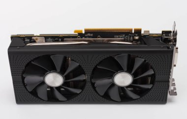 Yeni modern oyun grafik kartı üzerinde beyaz 