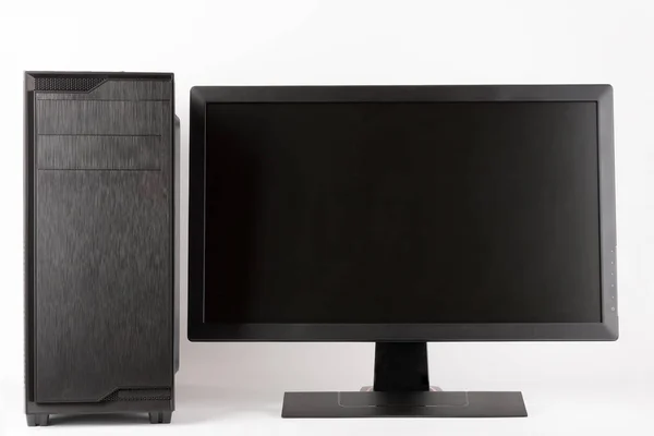 Midi Tower Computergehäuse mit LED-Monitor auf weißem Hintergrund. — Stockfoto