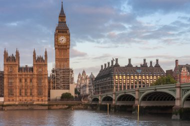 Westminster Sarayı, Big Ben ve Westminster Köprüsü