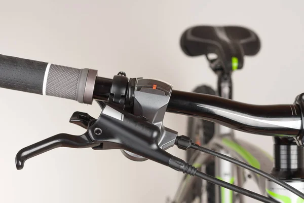 Przełącznik biegu przodu roweru, prawą ręką, 9 prędkości na kierownicy na moun — Zdjęcie stockowe