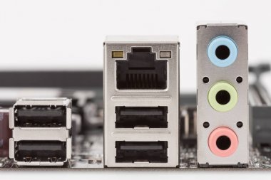 Anakart, usb 2.0, ağ, bağlantı noktalarında satır, out ve mikrofon 