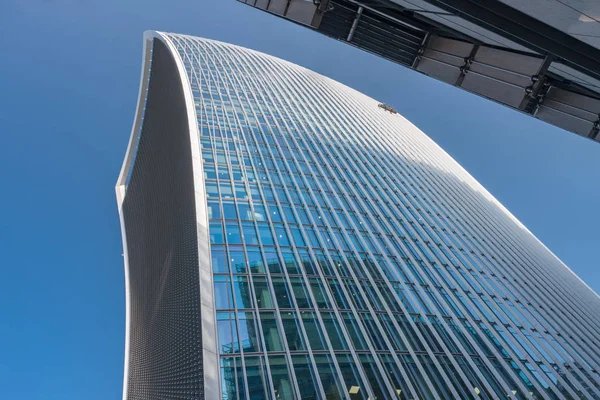 Walkie Talkie building dans un style postmoderne à Londres — Photo