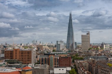 Havadan görünümü 95 katlı gökdelenin London 